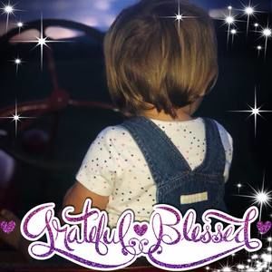 Meet your Posher, Sharon